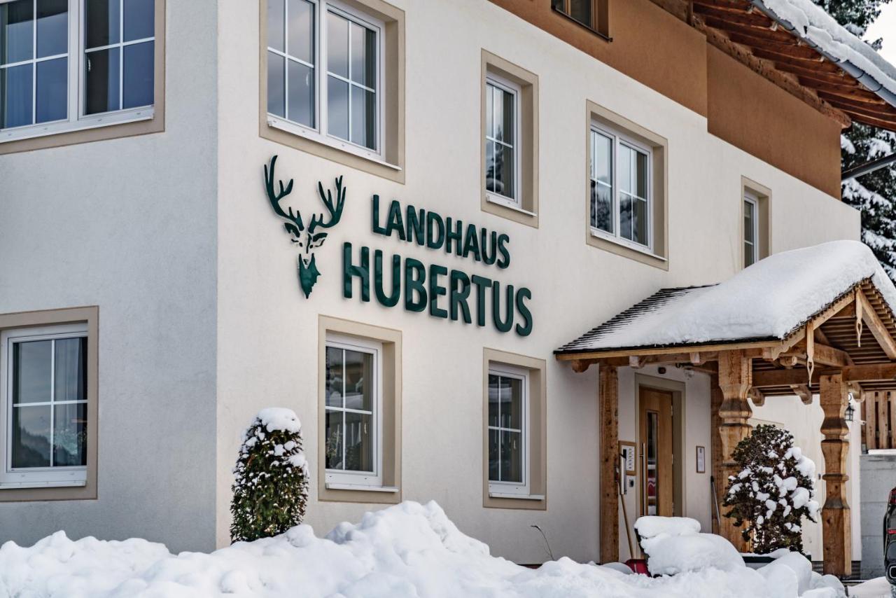 שלאדמינג Landhaus Hubertus Wellness & Breakfast מראה חיצוני תמונה